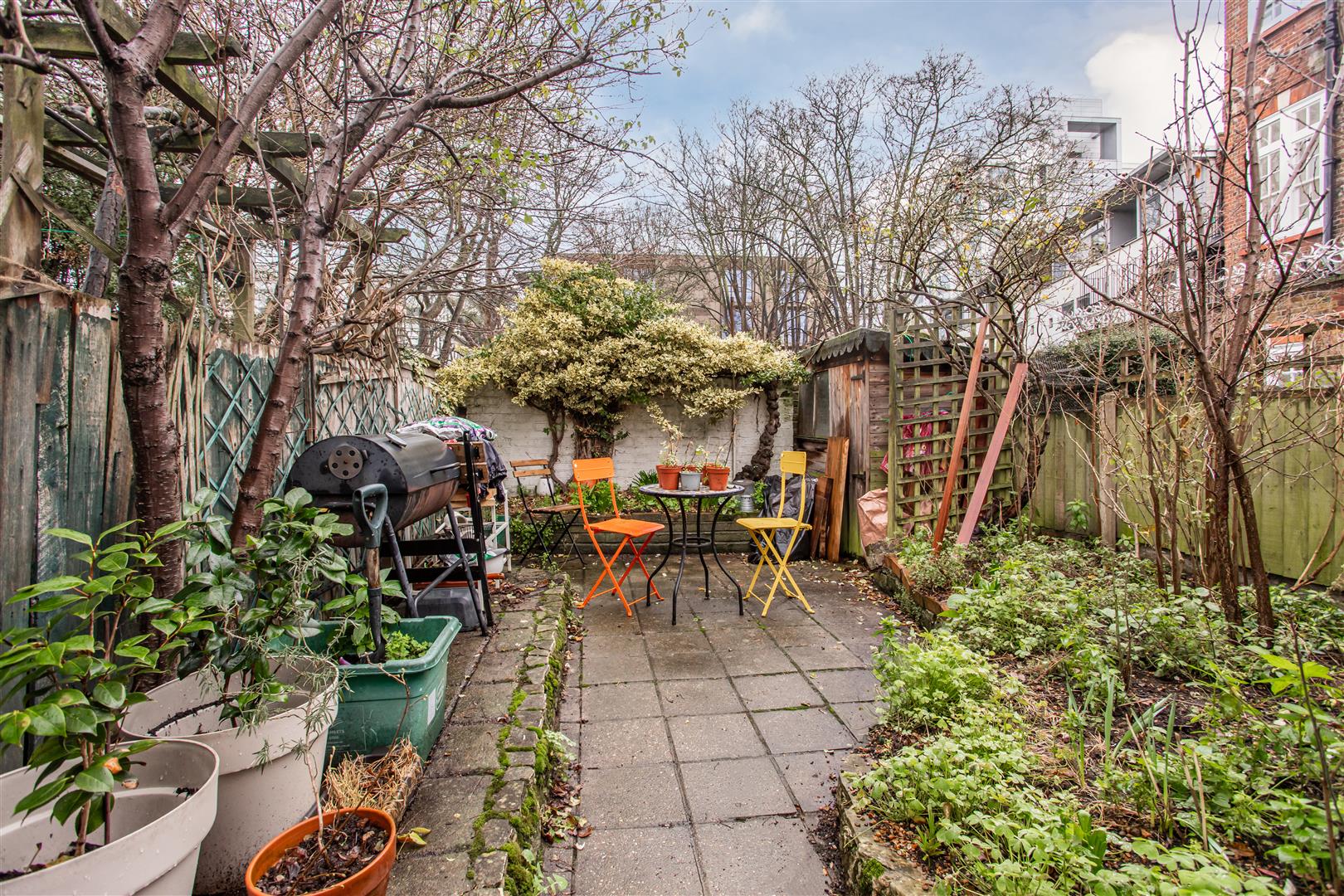 2 bed property in Mile End Place, Mile End